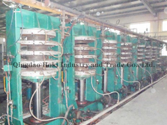 Hydraulic type tire curing machine